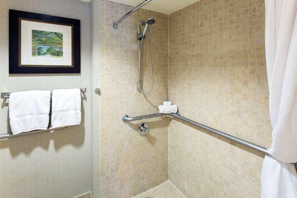 Homewood Suites By Hilton Savannah Room photo
